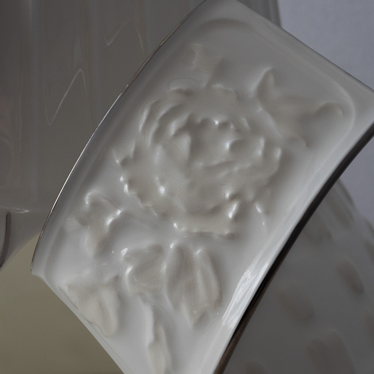 兜 獅子に牡丹