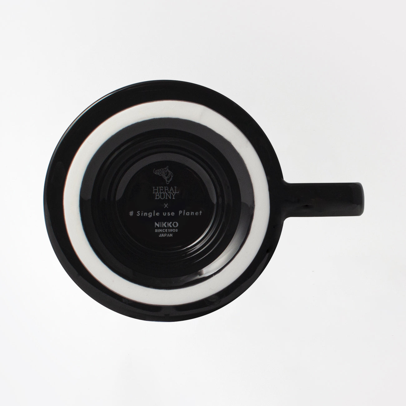 #Single use Planet cup (Fumie Shimaoka「宇宙」)