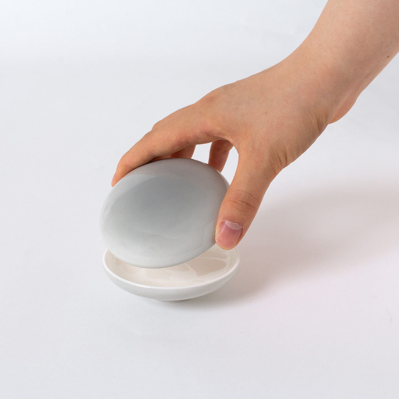マカロンボックス(8cm)(1個箱入) (アッシュグレー）