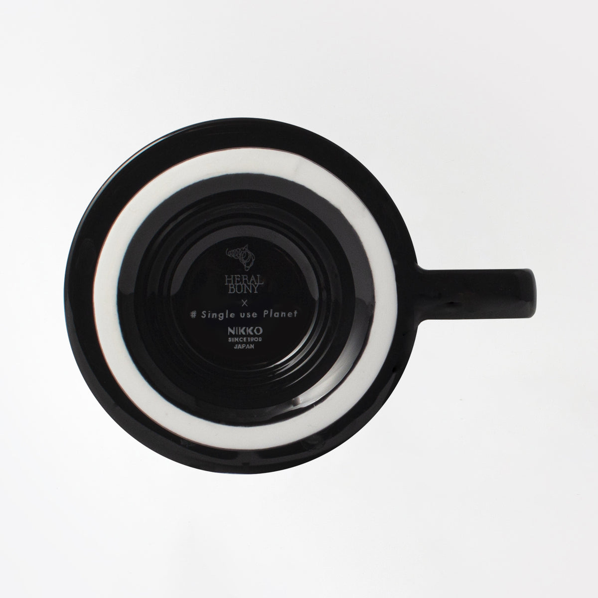 #Single use Planet cup (Sanae Sasaki「(無題)(丸)」)